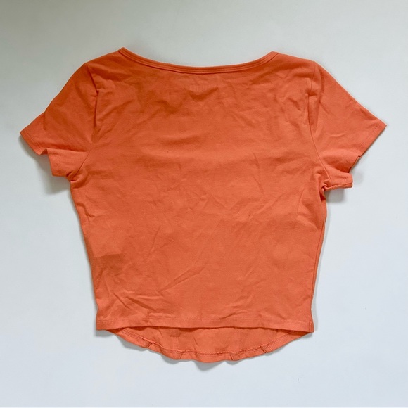 NWT Hollister Orange Seamed Curved-hem Tee - Picture 3 of 4